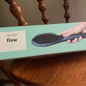 Vanity Planet Ceramic Straightening Brush